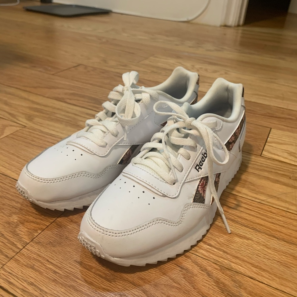 reebok white shoe with floral accent